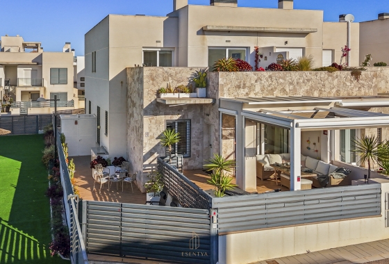 Adosado - Reventa - Torrevieja - Aguas Nuevas
