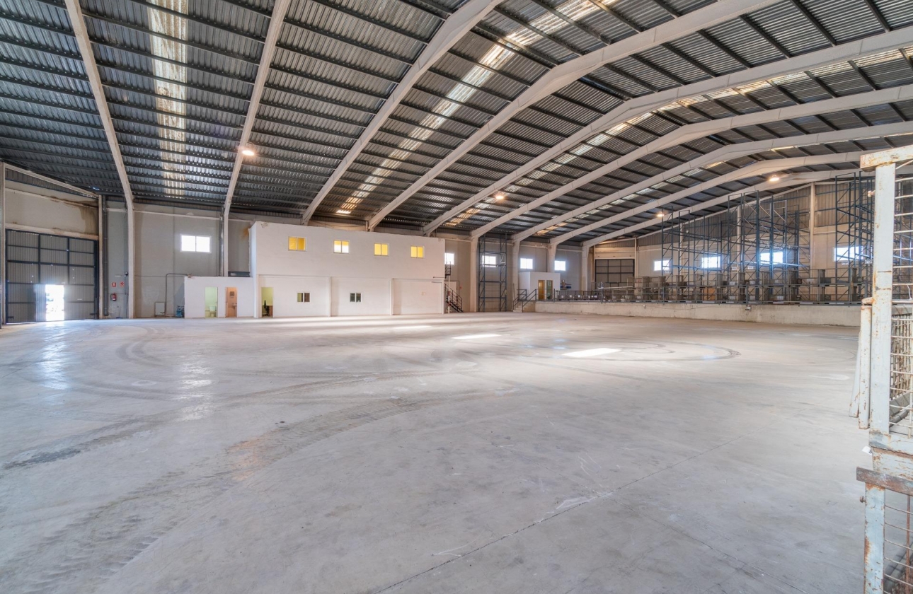 Alquiler a largo plazo - Commercial Unit - Pilar de la Horadada - Polígono industrial Cañada de Práez