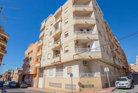 Apartament - Rynek wtórny - Torrevieja - RSE-27833