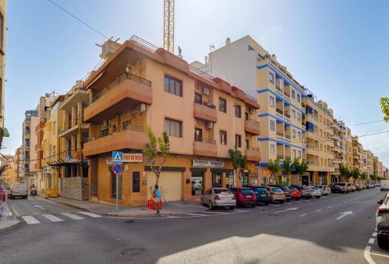 Apartment - Resale - Torrevieja - Centro - Muelle Pesquero