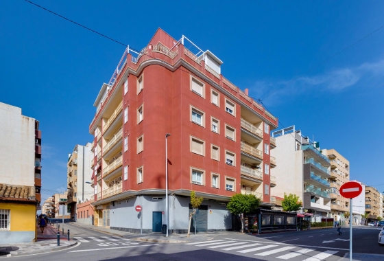 Apartment - Resale - Torrevieja - Centro - Muelle Pesquero