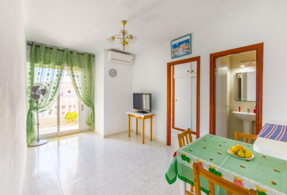 Apartment - Resale - Torrevieja - Estacion de autobuses