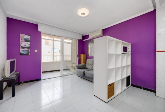 Apartment - Resale - Torrevieja - Playa de los Locos