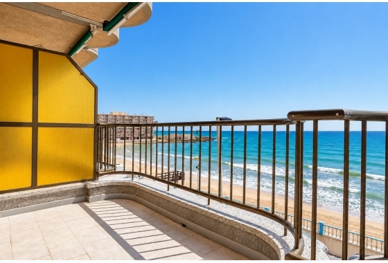 Apartment - Resale - Torrevieja - Playa de los Locos