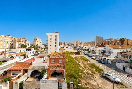 Apartment - Resale - Torrevieja - RSE-31242