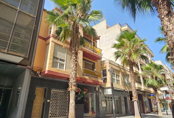 Commercial Unit - Resale - Torrevieja - Torrevieja