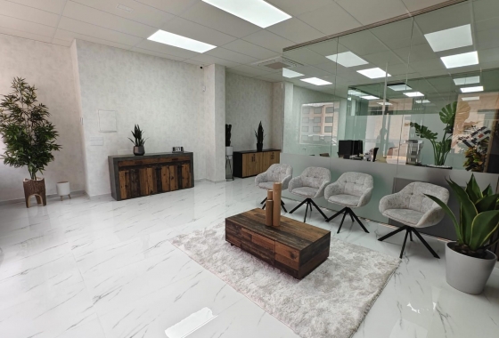Locales Comerciales - Reventa - Los Montesinos - Los Montesinos