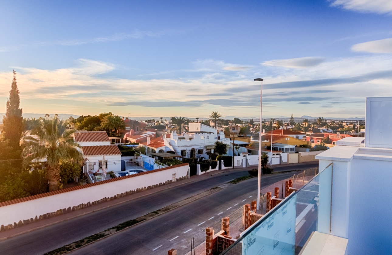 Obra nueva - Adosado - Pilar de la Horadada