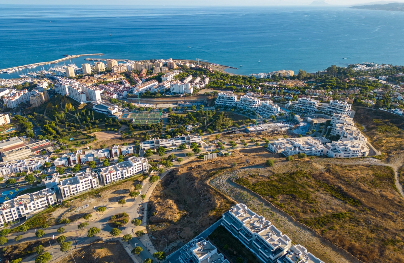 Obra nueva - Apartment - Estepona