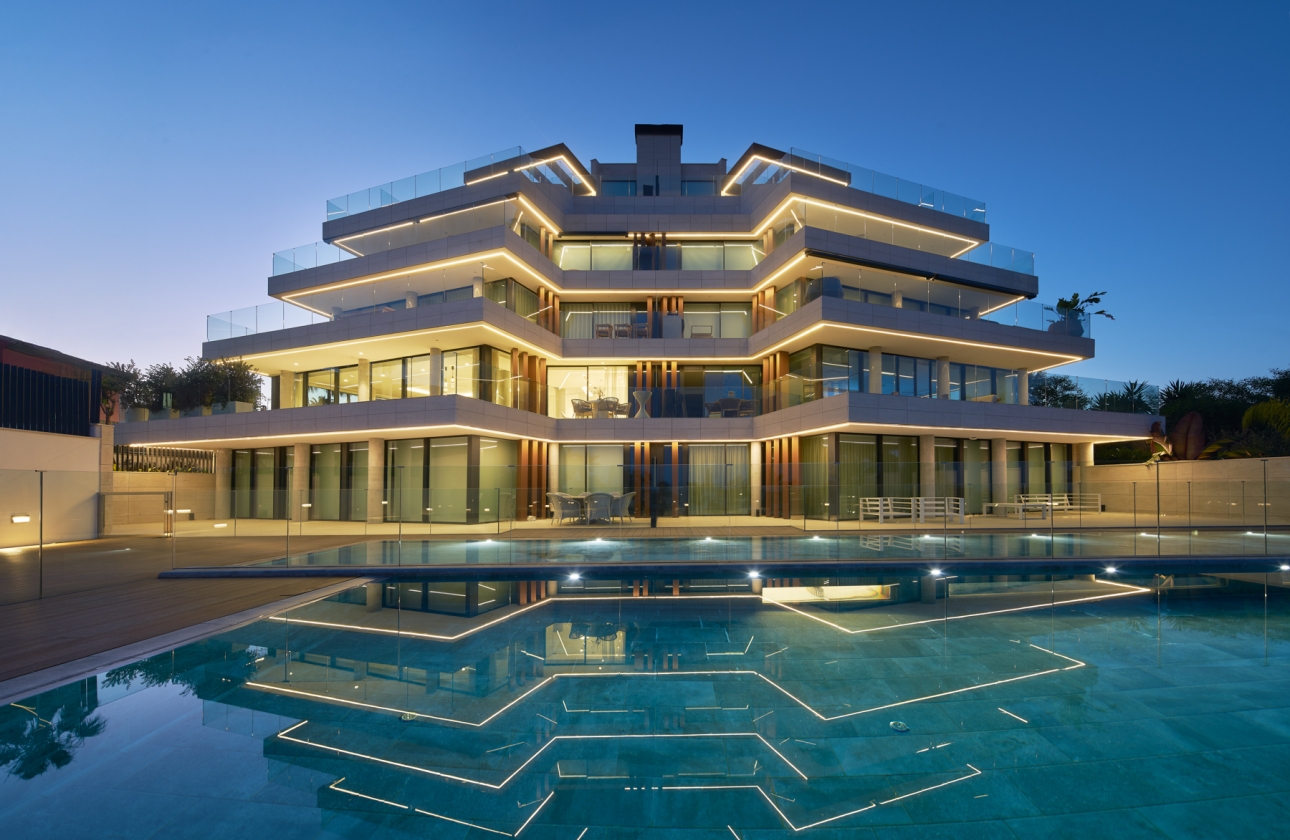 Obra nueva - Apartment - Estepona