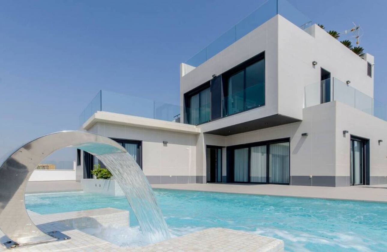 Obra nueva - Villa - Orihuela Costa - Campoamor