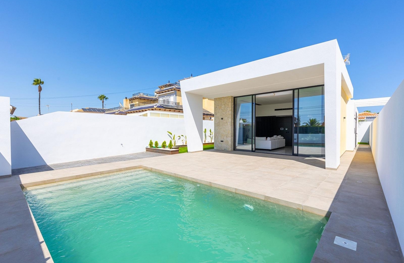 Obra nueva - Villa - Torrevieja - Torreta Florida