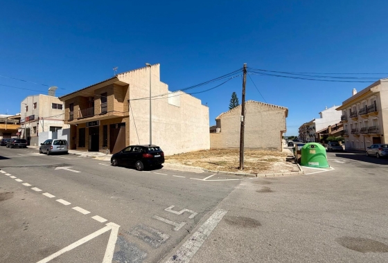 Parcela / Terreno - Reventa - San Miguel de Salinas - CENTRO URBANO