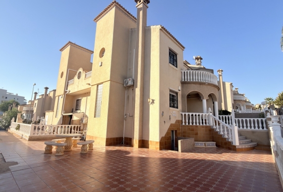 Pareado - Reventa - San Miguel de Salinas - Inland