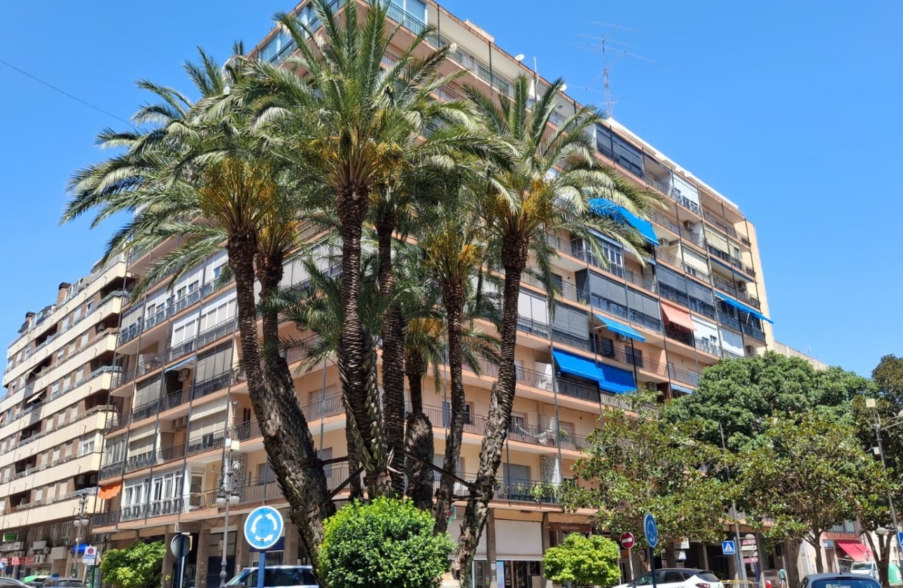 Resale - Apartament / Duplex - Orihuela - Zona Centro