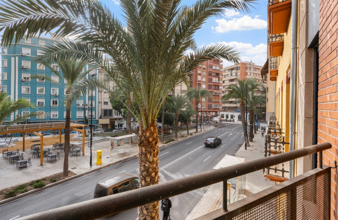 Resale - Apartment - Alicante - Center