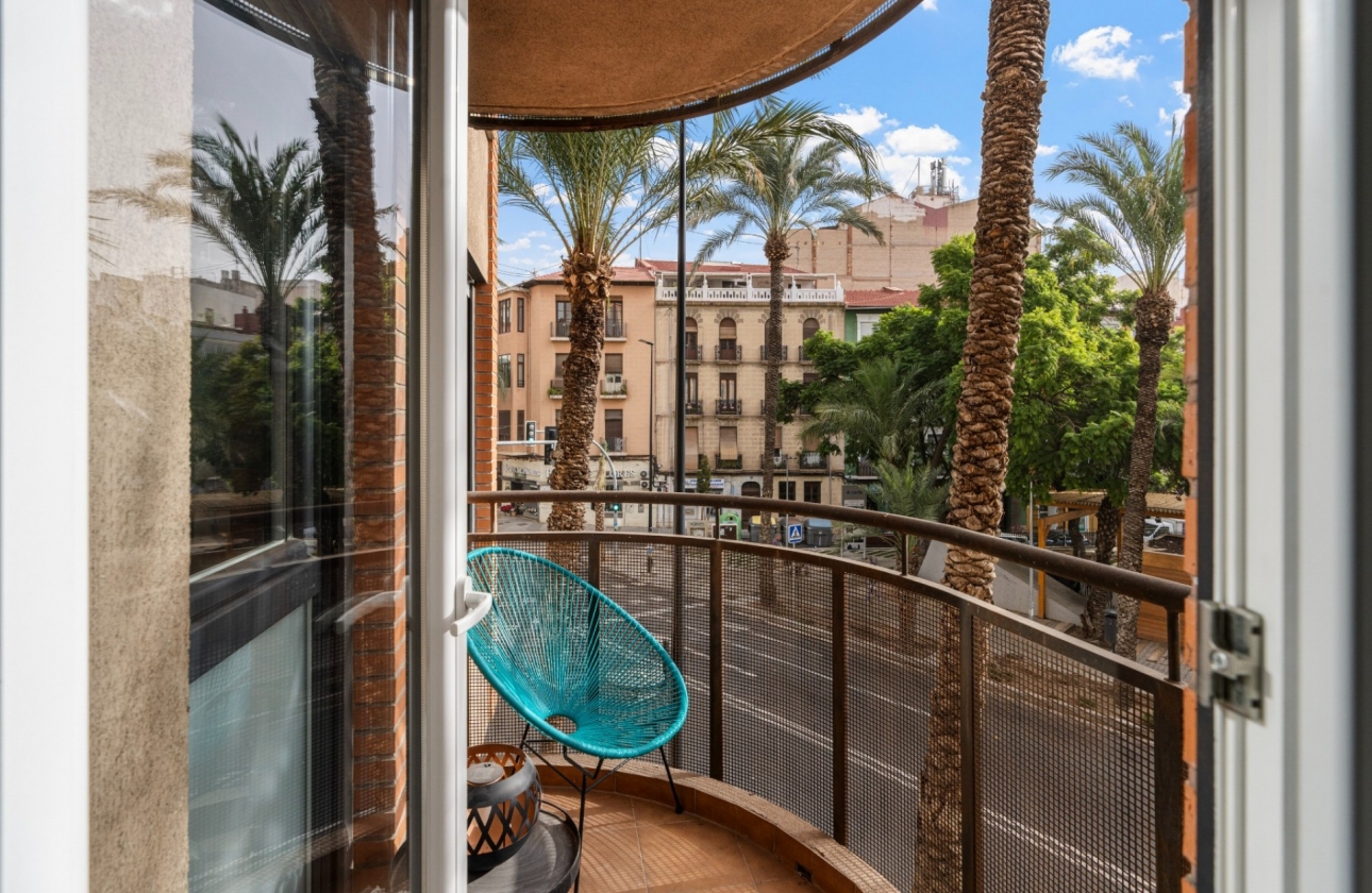 Resale - Apartment - Alicante - Center