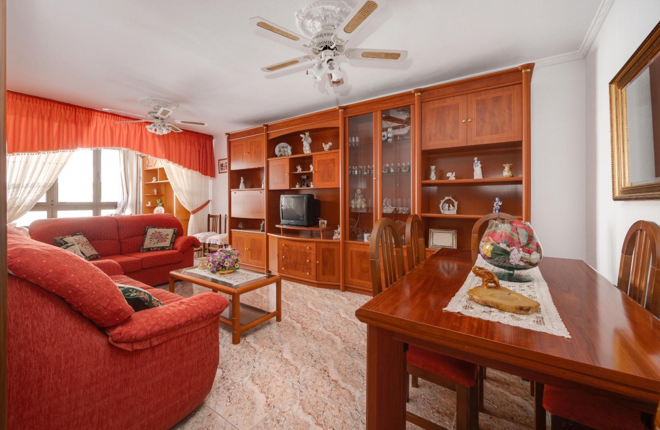 Resale - Apartment - Guardamar del Segura - Centro