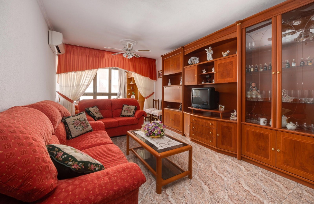 Resale - Apartment - Guardamar del Segura - Centro