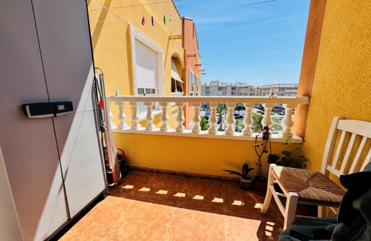 Resale - Apartment - Guardamar del Segura - Pueblo