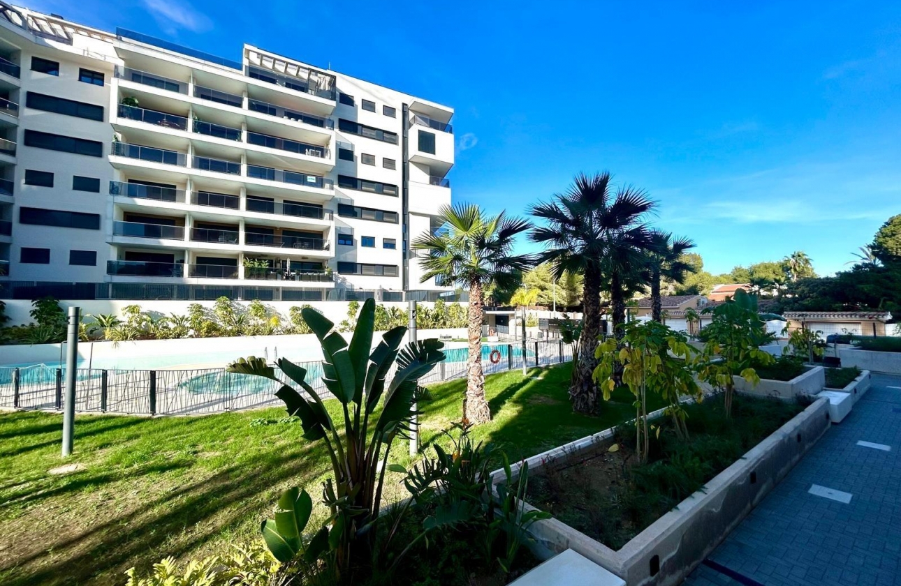 Resale - Apartment - Orihuela Costa - Altos de Campoamor