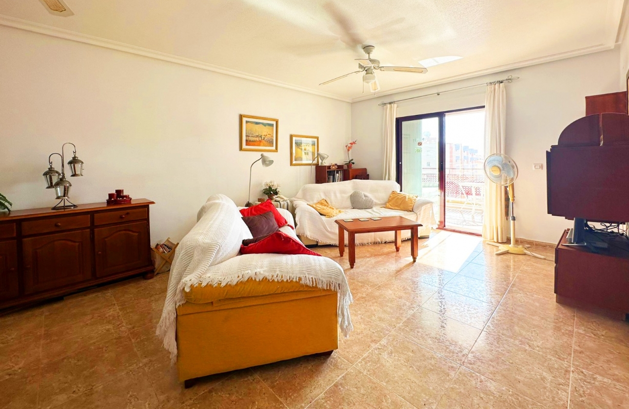 Resale - Apartment - Orihuela Costa - Cabo Roig