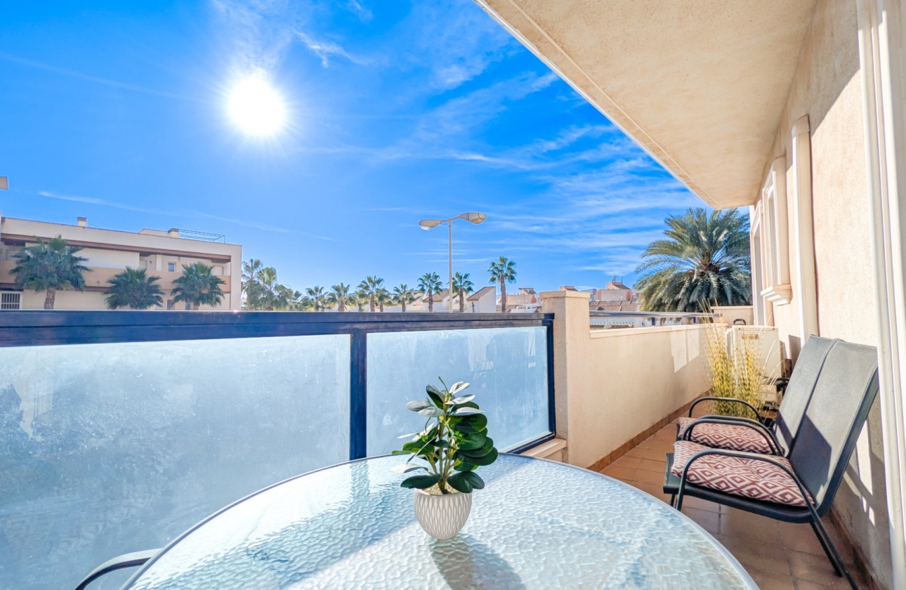 Resale - Apartment - Orihuela Costa - Cabo Roig
