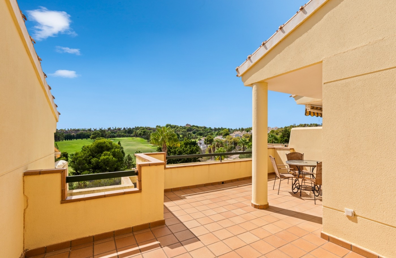 Resale - Apartment - Orihuela Costa - Campoamor