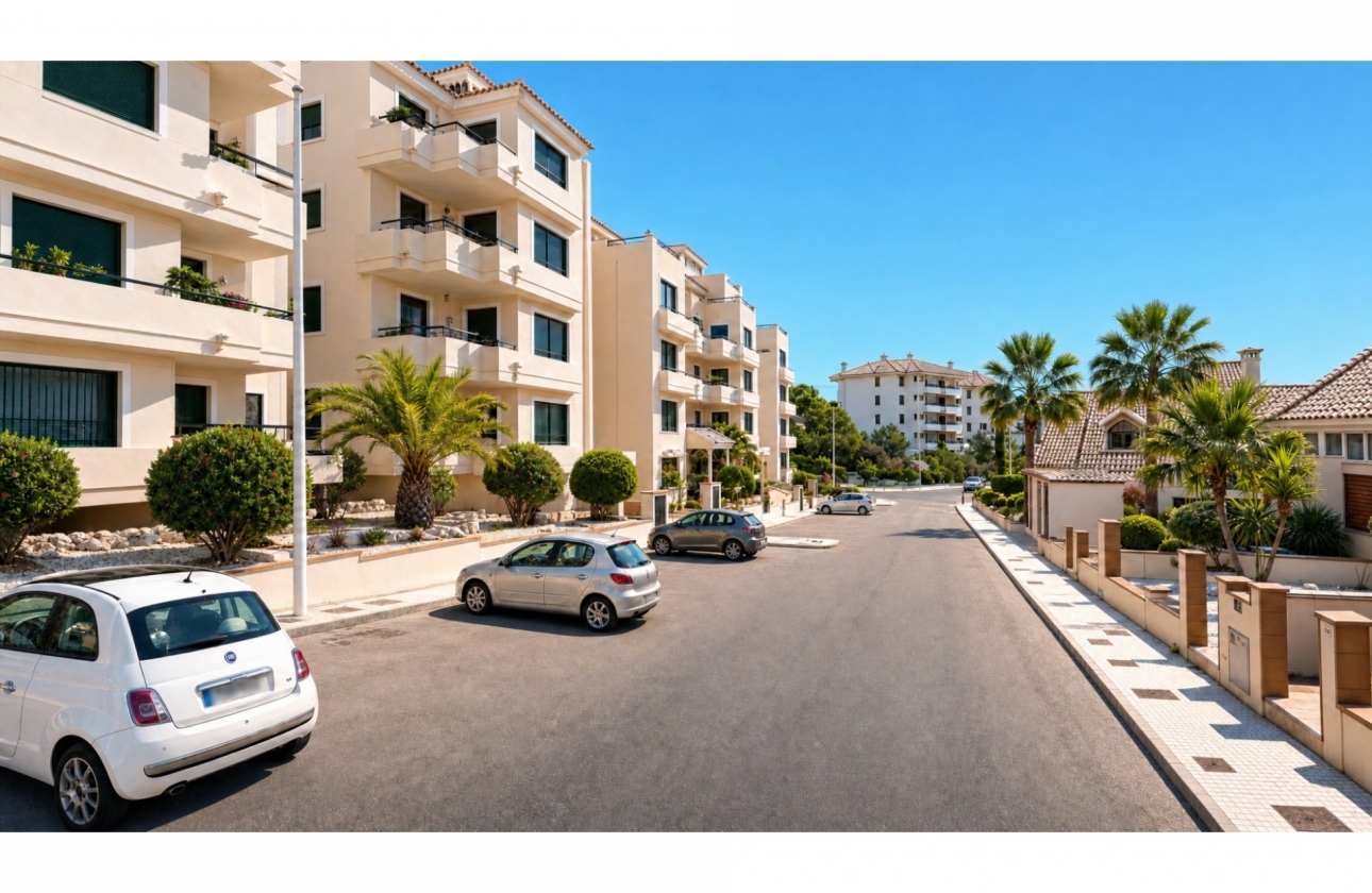 Resale - Apartment - Orihuela Costa - Campoamor