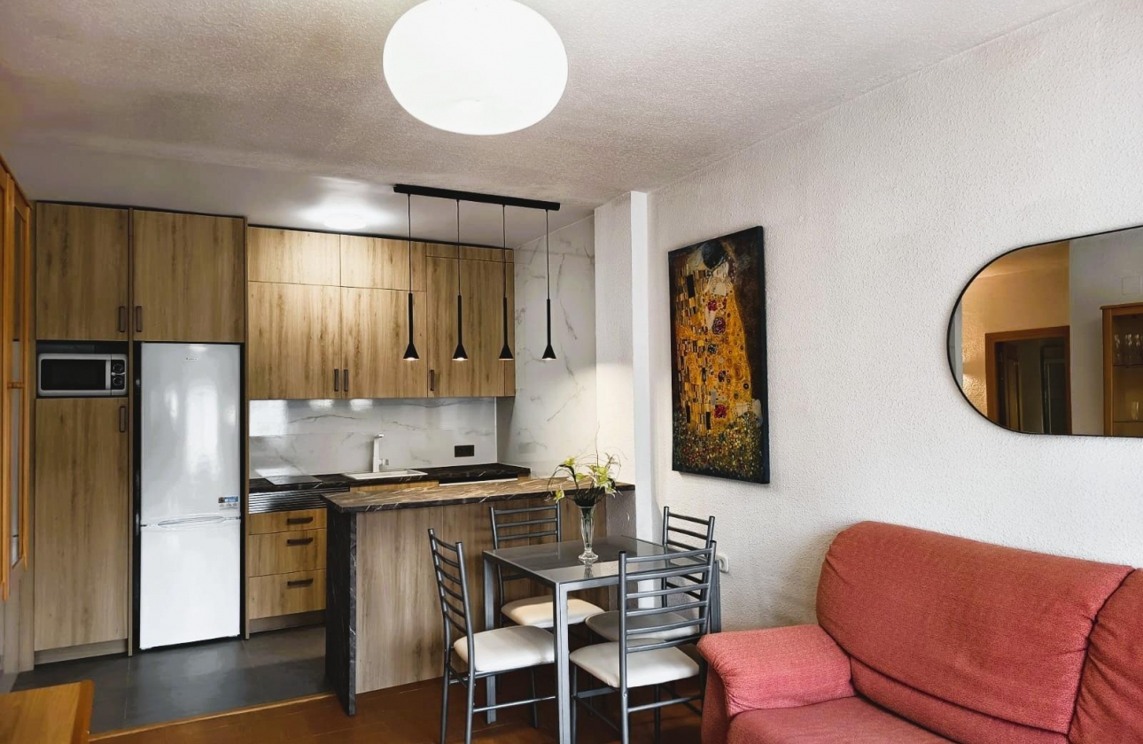 Resale - Apartment - Orihuela Costa - La Regia