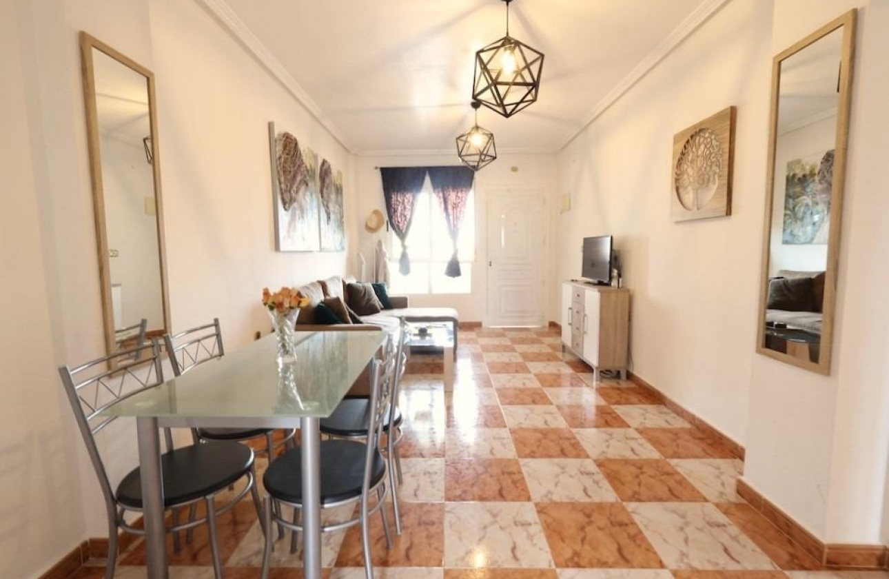 Resale - Apartment - Orihuela Costa - La Zenia