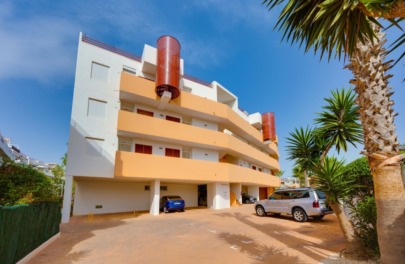 Resale - Apartment - Orihuela Costa - Orihuela-Costa