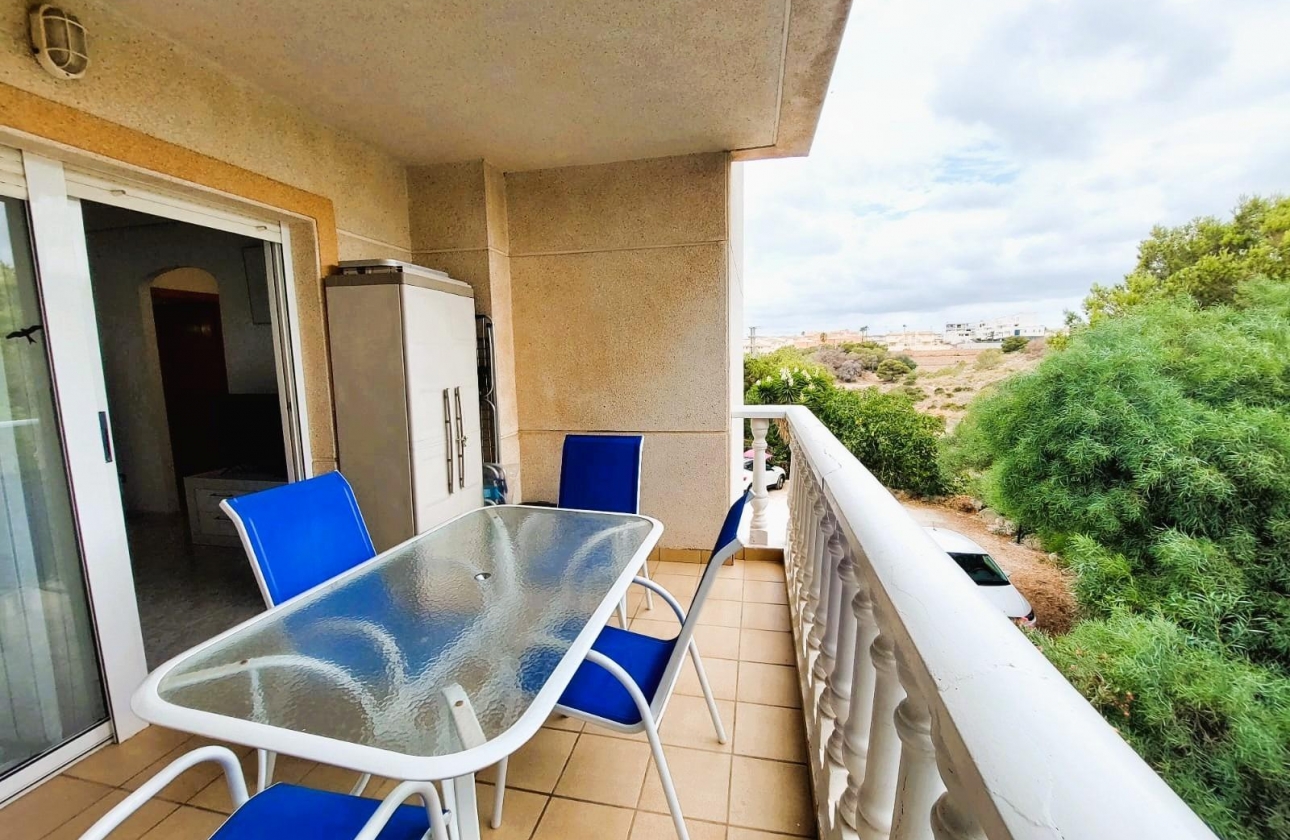 Resale - Apartment - Orihuela Costa - Playa Flamenca