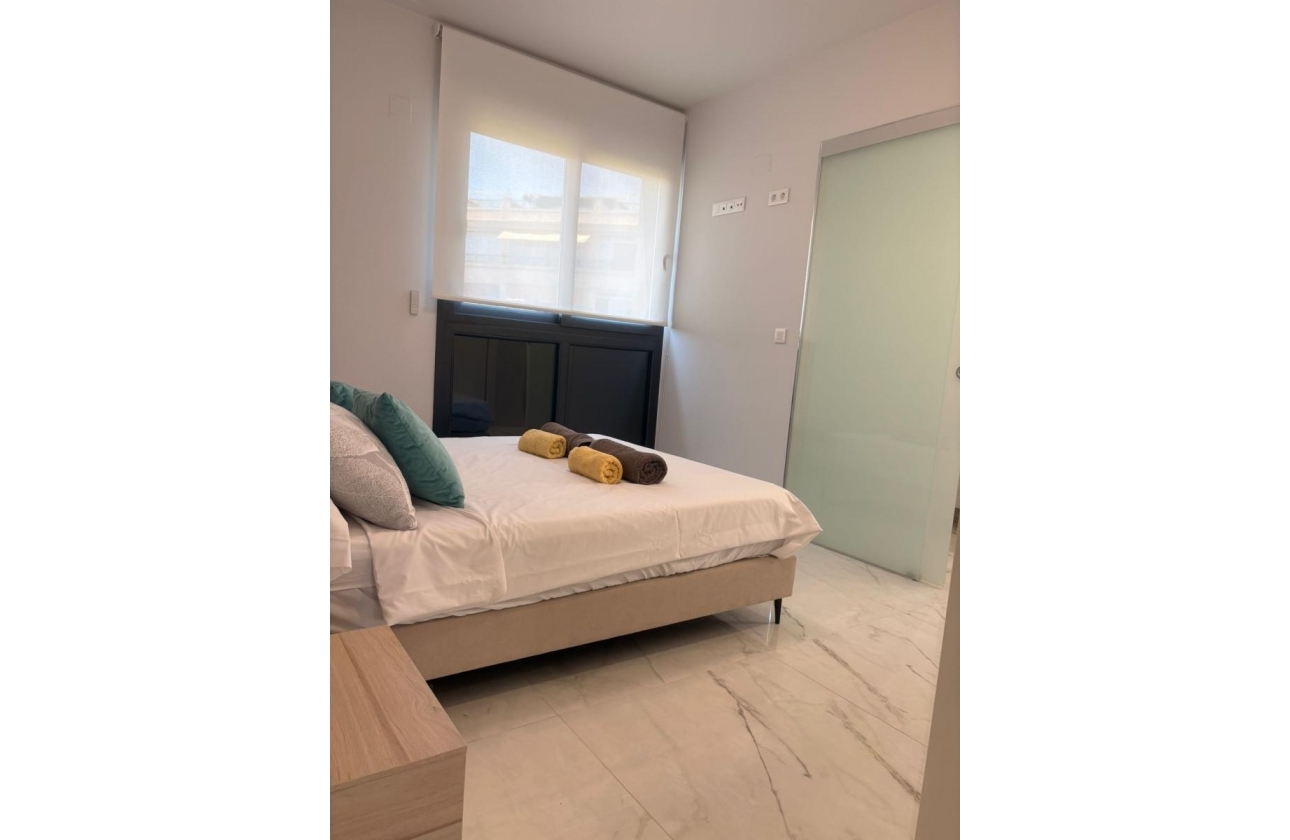 Resale - Apartment - Orihuela Costa - Playa Flamenca