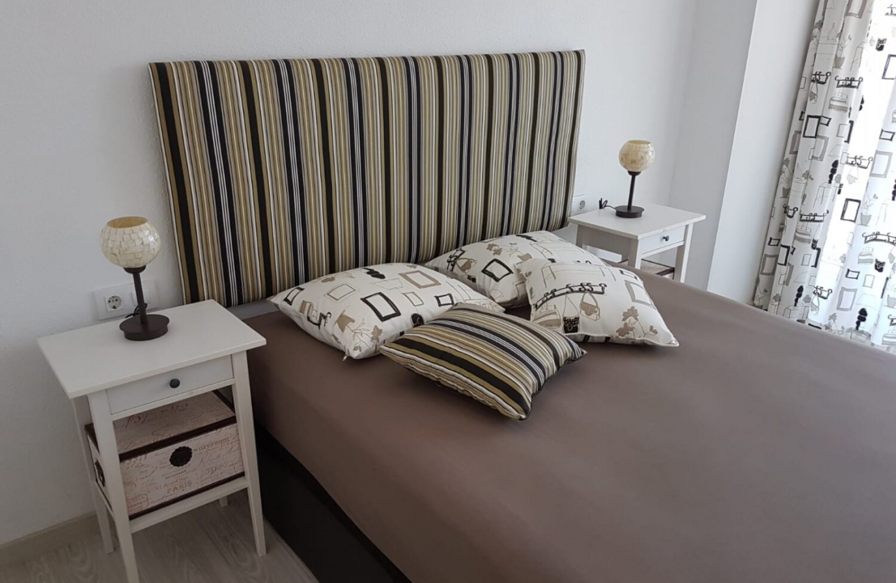 Resale - Apartment - Orihuela Costa - Punta Prima