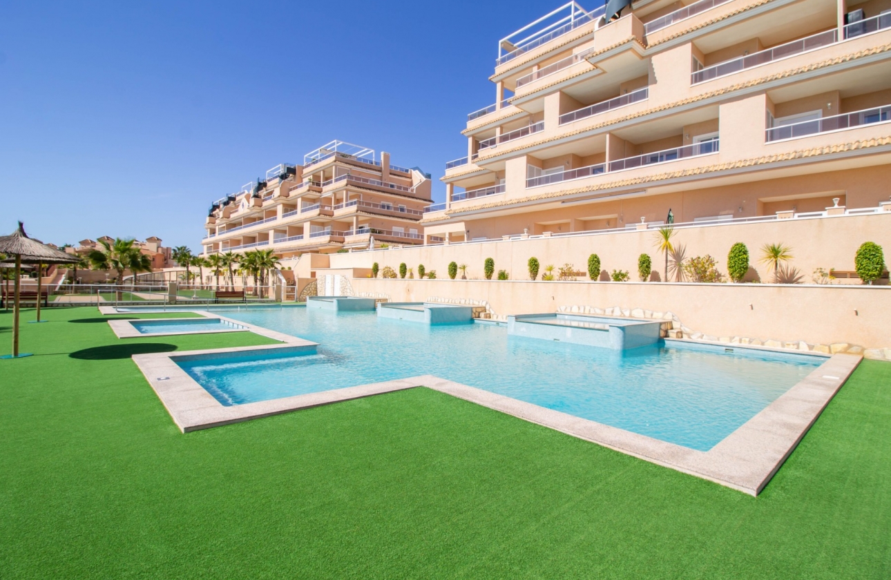 Resale - Apartment - Orihuela Costa - Punta Prima