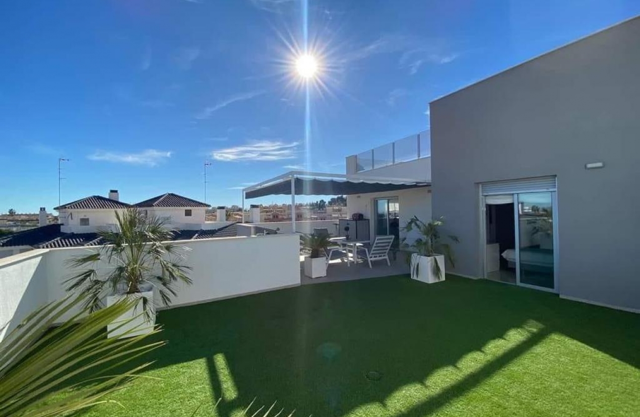 Resale - Apartment - Orihuela Costa - Villamartín