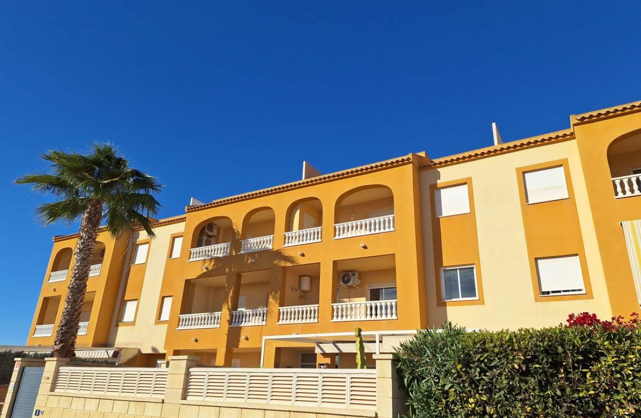 Resale - Apartment - Orihuela Costa - Villamartín