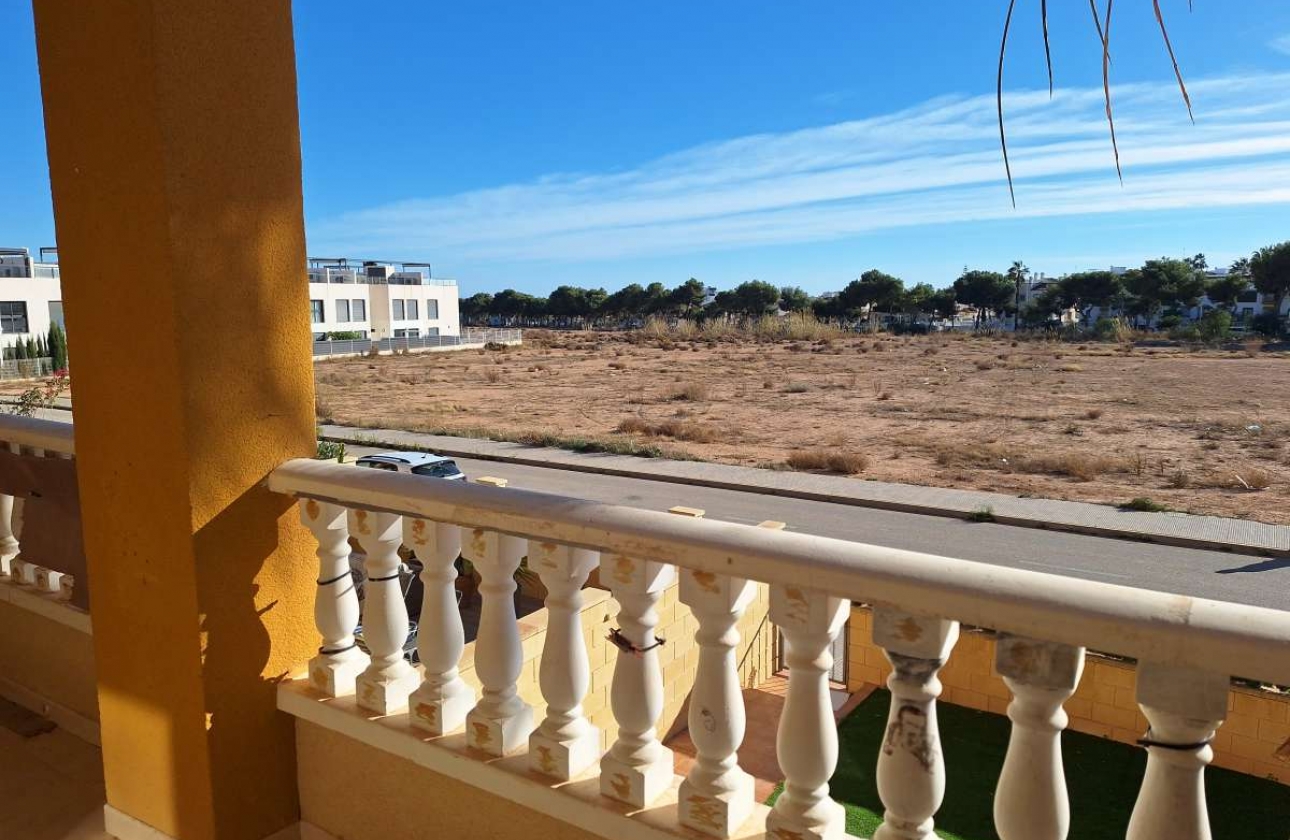 Resale - Apartment - Orihuela Costa - Villamartín