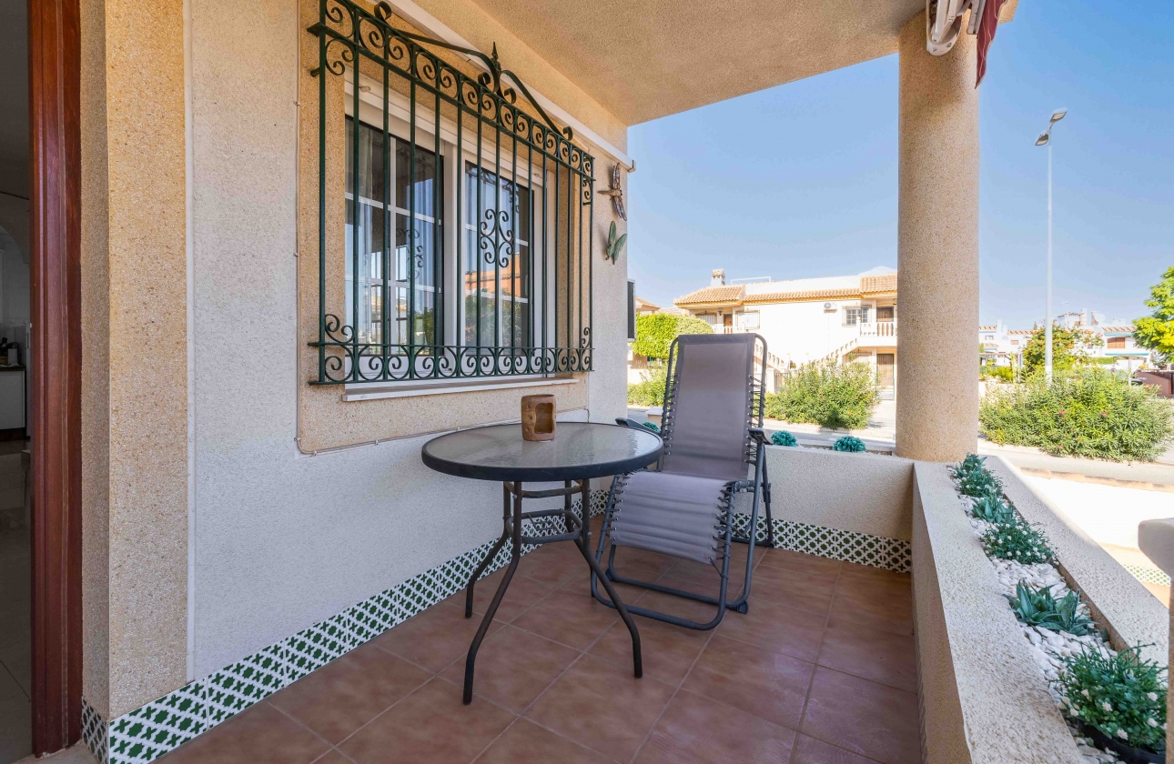 Resale - Apartment - Orihuela Costa - Villamartín