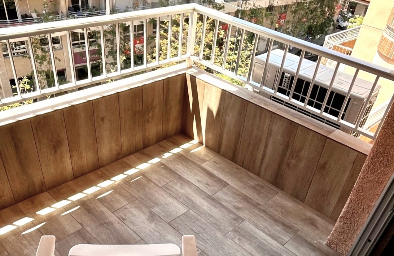 Resale - Apartment - Santa Pola - Puerto
