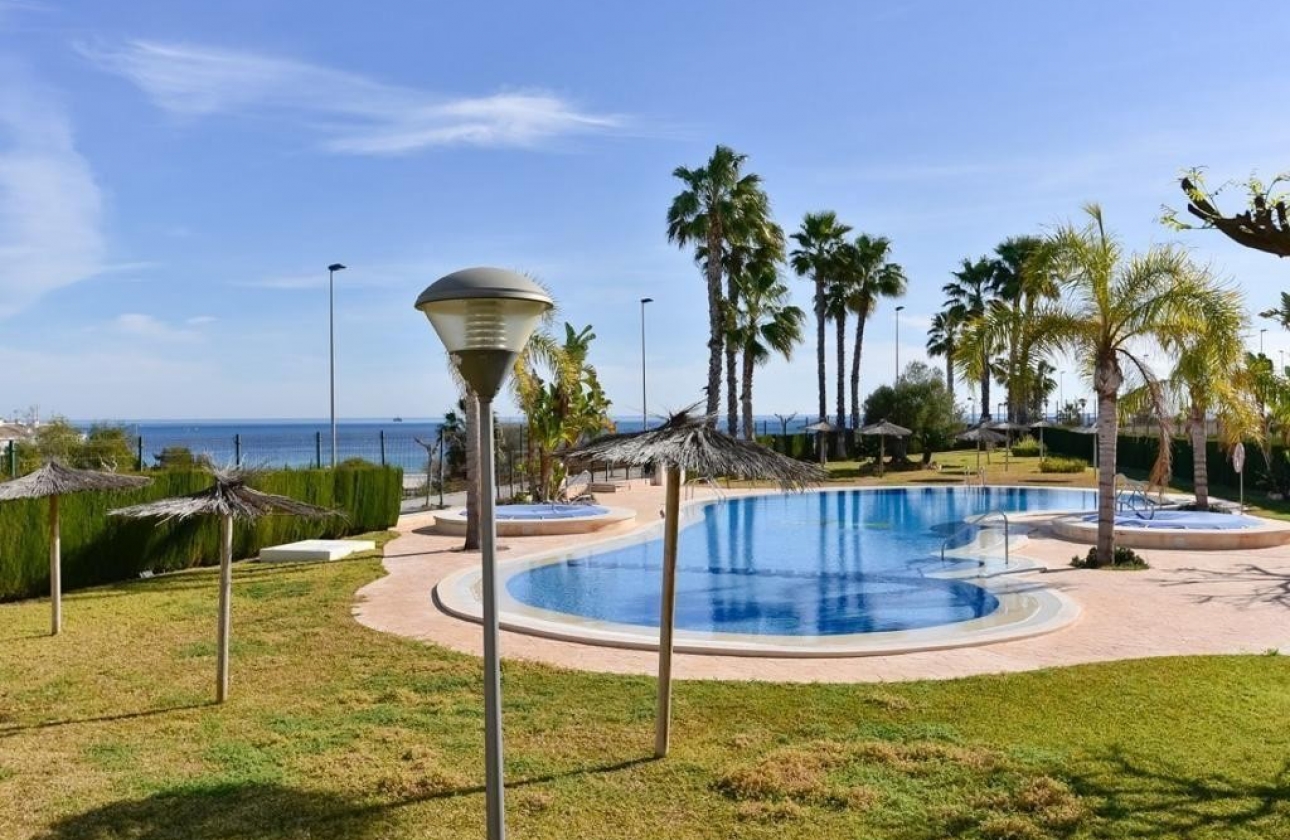 Resale - Apartment - Torre de la Horadada - Mil Palmeras