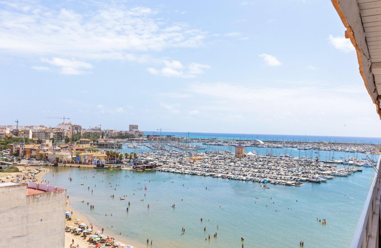 Resale - Apartment - Torrevieja - Acequion