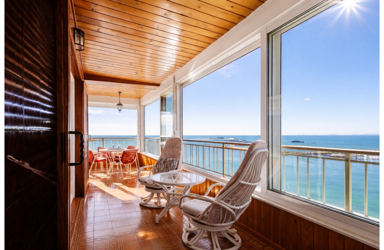 Resale - Apartment - Torrevieja - Acequion