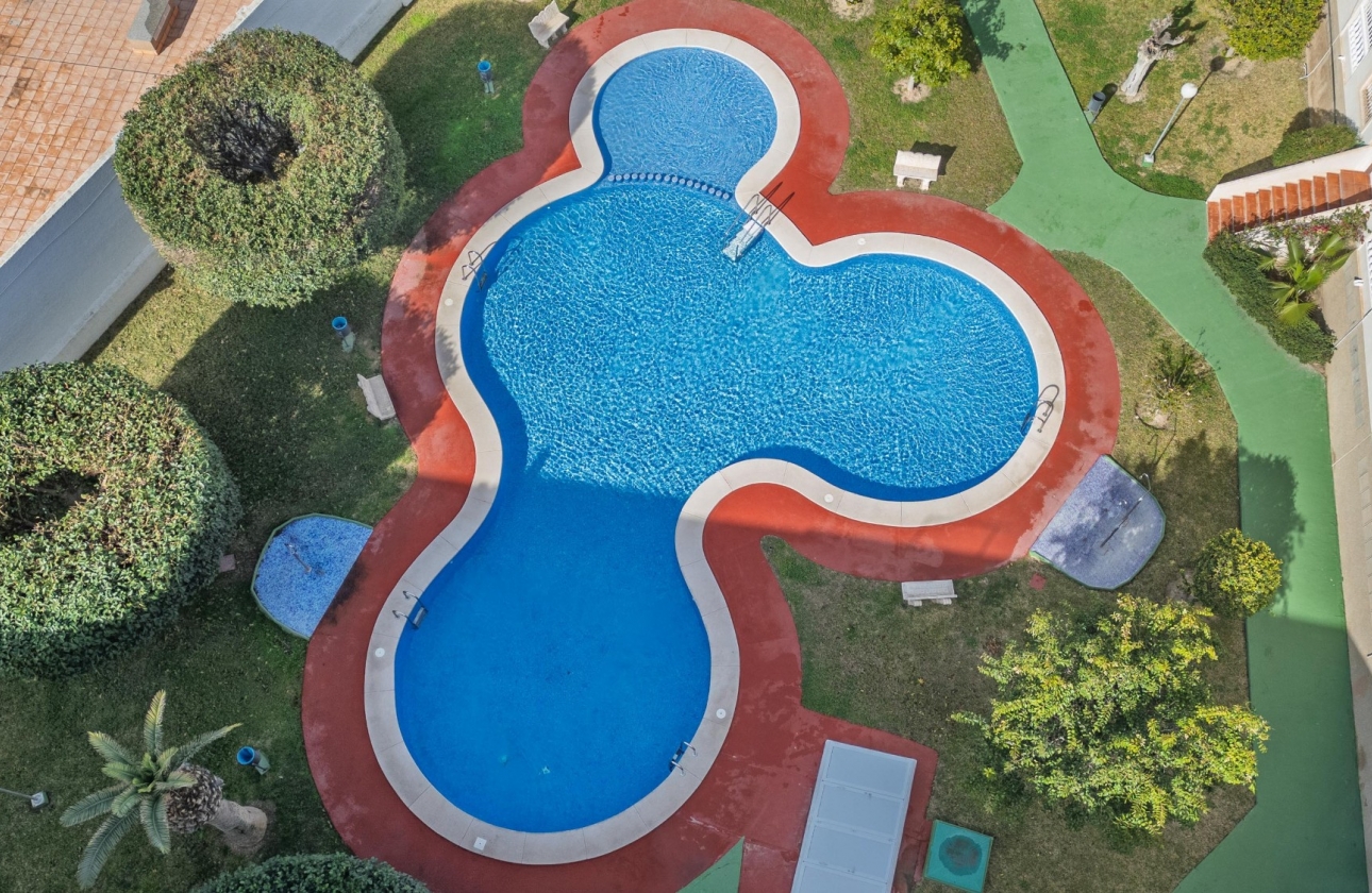 Resale - Apartment - Torrevieja - Acequion