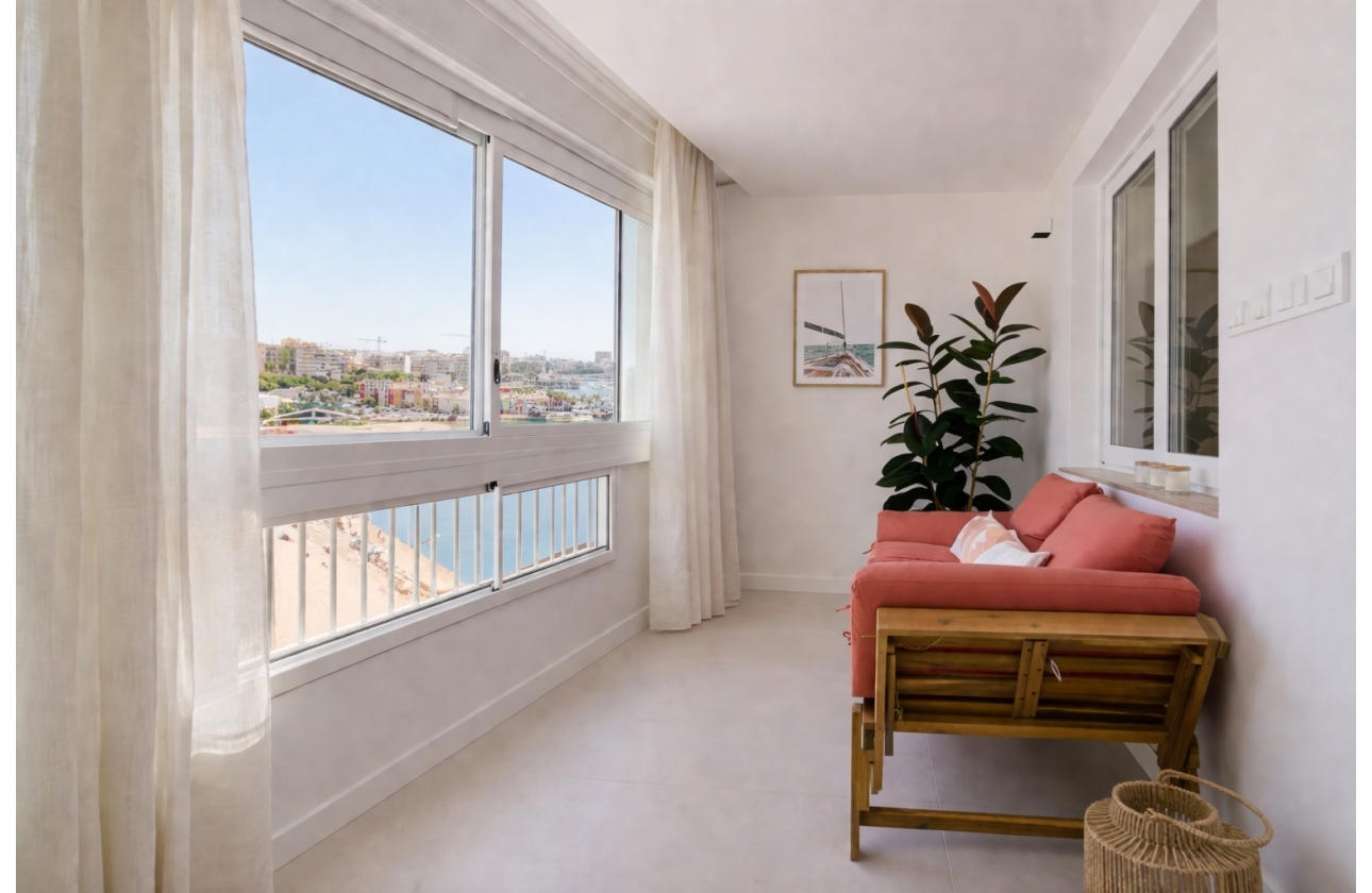 Resale - Apartment - Torrevieja - Acequion