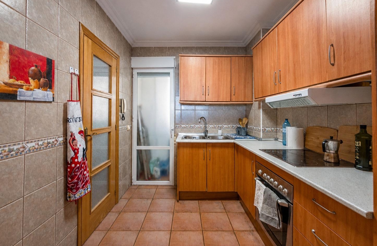 Resale - Apartment - Torrevieja - Acequion