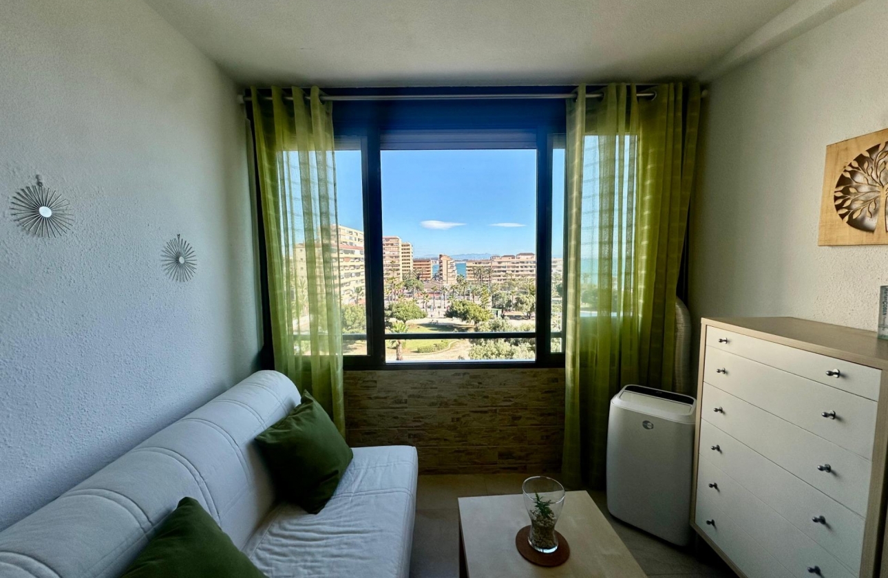 Resale - Apartment - Torrevieja - Cabo cervera