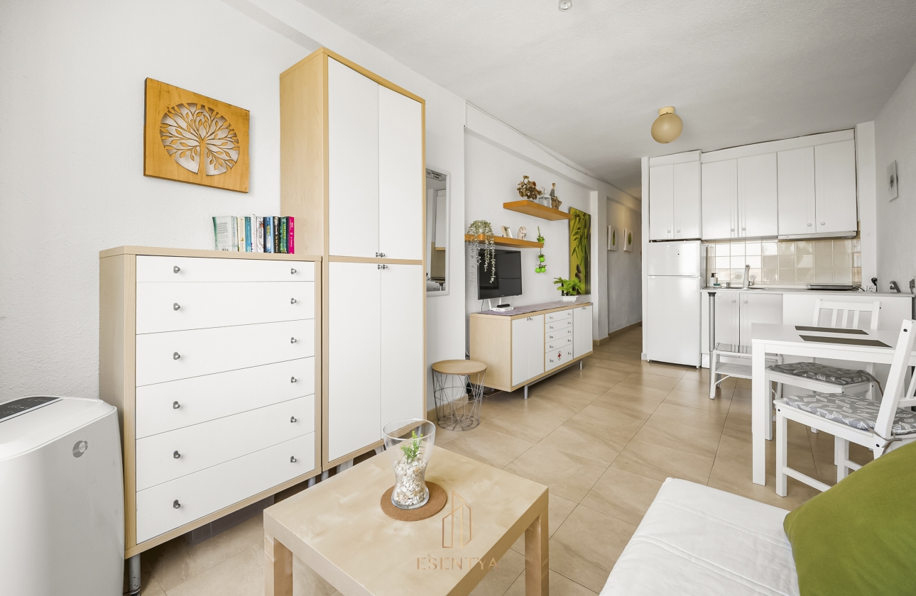 Resale - Apartment - Torrevieja - Cabo cervera