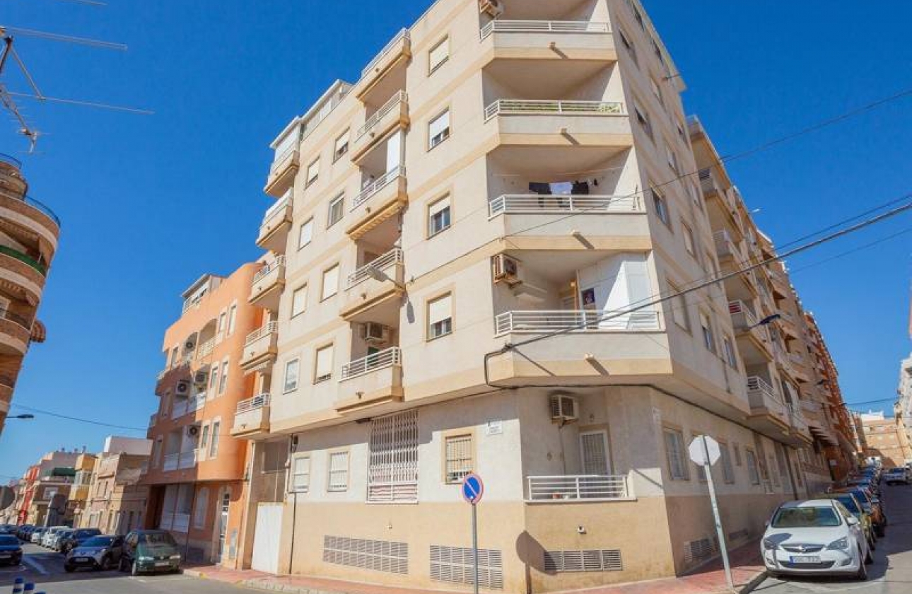 Resale - Apartment - Torrevieja - Centro